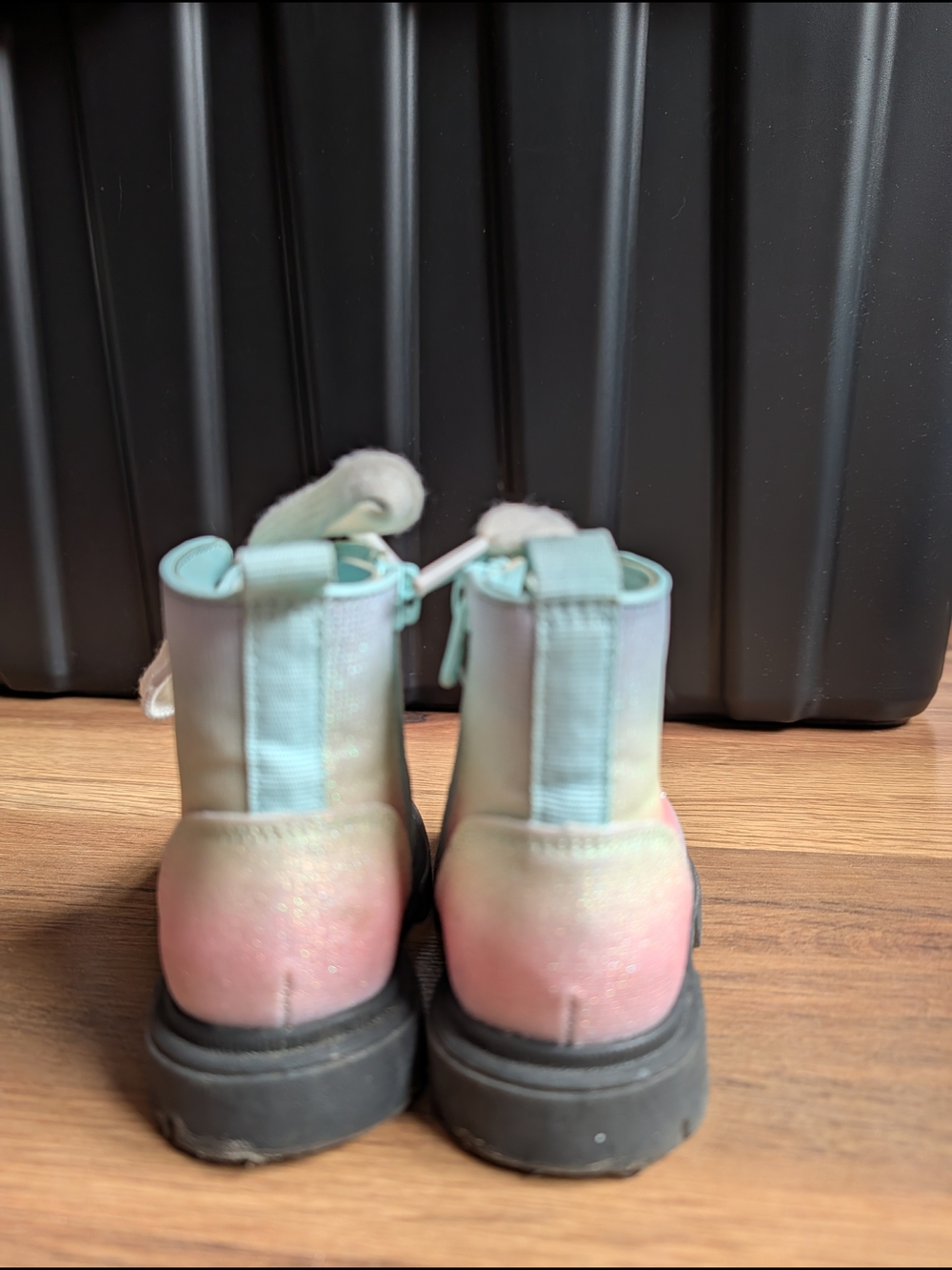 Cat & Jack Pastel Rainbow Glitter Lace-Up Combat Boots Size 7 Unicorn Mermaid - Picture 8 of 10